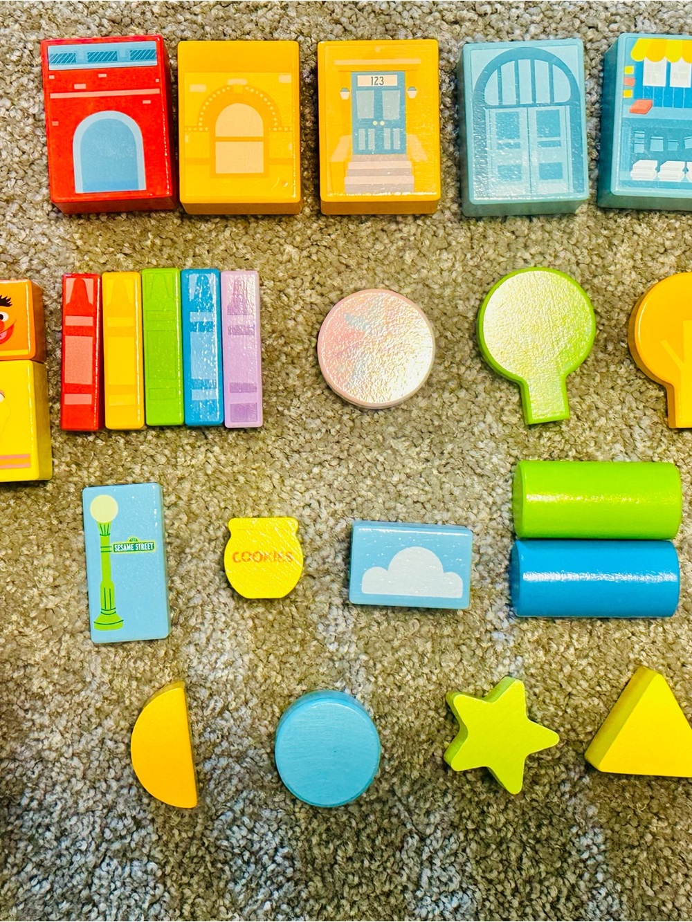 Sesame Street Build-A-Scene Wooden Storytelling Building Block Set